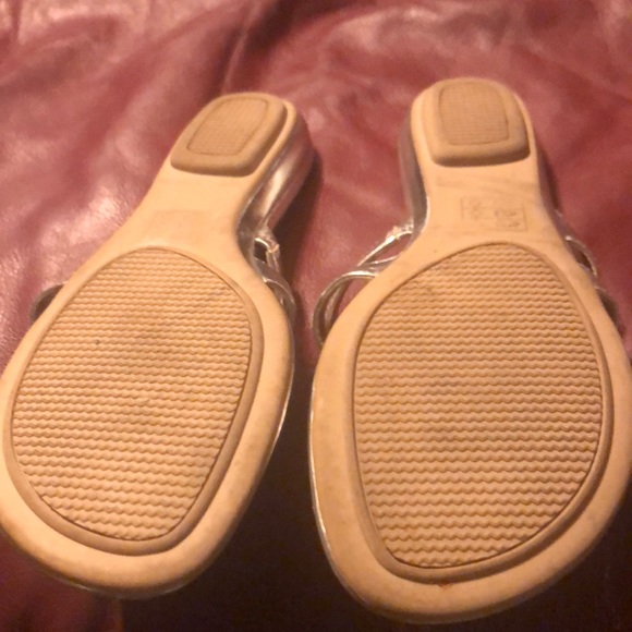 Moda Shoes - Picture 3 of 4